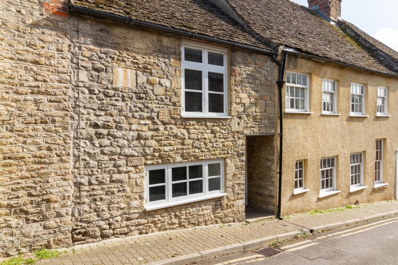 The Shoe Box Cottage With Allocated Parking Malmesbury Kültér fotó